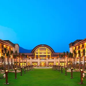 The St. Regis Yalong Bay Санья